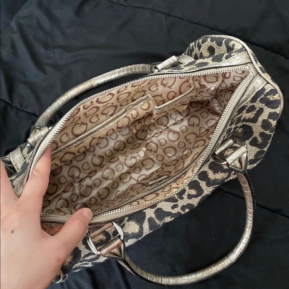 GUESS Purse - Picture 2 of 6
